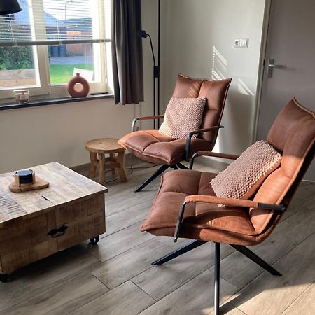 Bungalow Op Bedrijf Met Melkkoeien De Cocksdorp  Εξωτερικό φωτογραφία